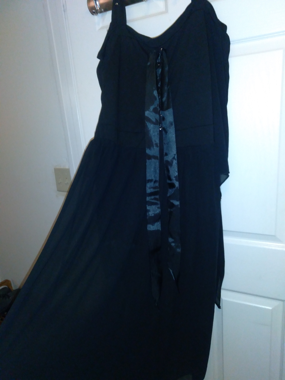Black Off The Shoulder Angel Sleeves Tie-Front Maxi Dress